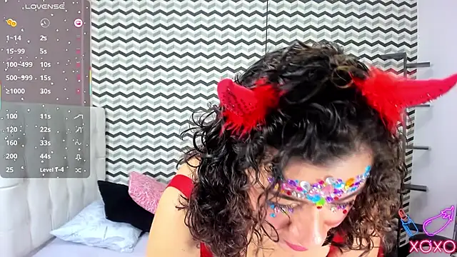 Snapshot of OSNAKELLER chatting on 10-30-25, 12:39 OSNAKELLER online show from 10-30-25, 12:39