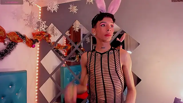 Max Steell online show from 11-28-25, 07:44