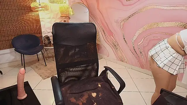 Snapshot of Samantharoseee_ chatting on 11-07-25, 12:27 Samantharoseee online show from 11-07-25, 12:27