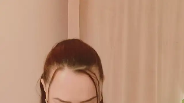 SiennaRosse online show from 04-09-26, 08:36