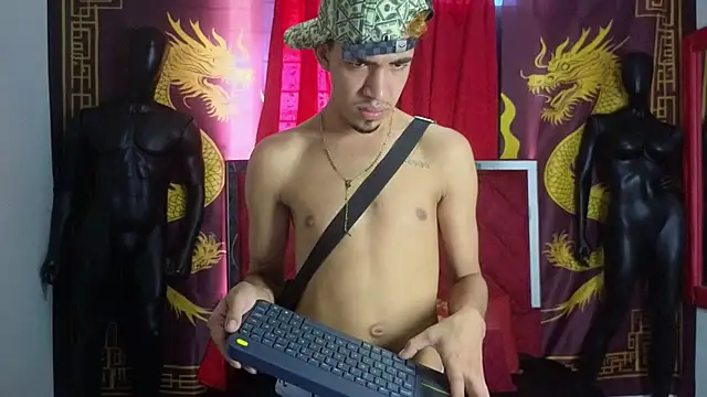 Latin Duo13 online show from 11-22-25, 07:13