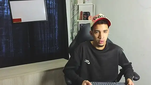 Latin Duo13 online show from 02-13-26, 07:43