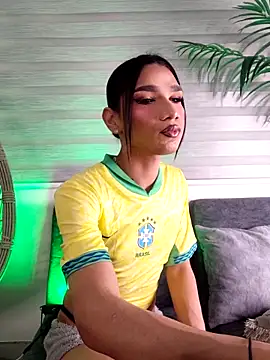 FernandaFox  online show from 06-12-26, 12:42