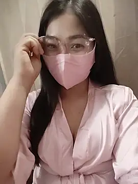 Bamboo-niee123 online show from 05-18-26, 05:57