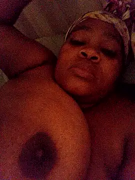 ThickLeeyanaXX online show from 01-12-26, 04:50