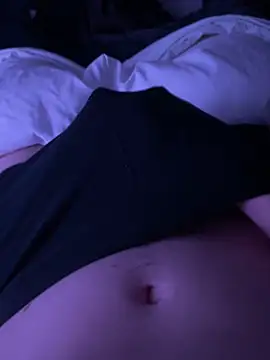 Snapshot of rb2357 chatting on 12-16-25, 11:10 rb2357 online show from 12-16-25, 11:10