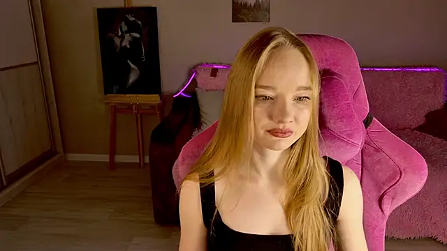 Snapshot of Shawty_Mia chatting on 11-01-25, 05:09 Shawty Mia online show from 11-01-25, 05:09