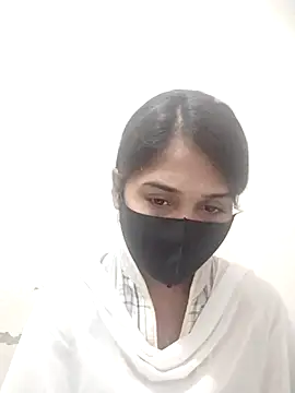 Green LaDY66 online show from 11-19-25, 02:50