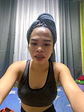 kierra fox online show from 11-24-25, 09:31