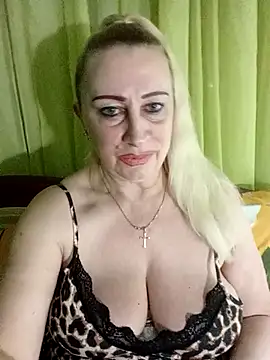 Esenia505 online show from 04-21-26, 02:56