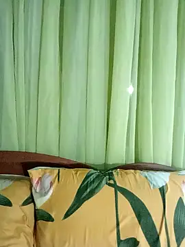 Esenia505 online show from 04-25-26, 05:43