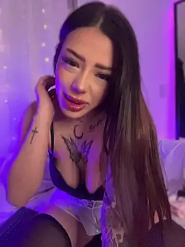 AshleyWinslow online show from 04-15-26, 08:32