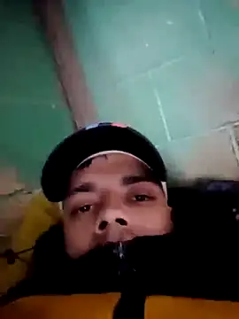 Snapshot of sentatebb chatting on 10-29-25, 07:48 sentatebb online show from 10-29-25, 07:48