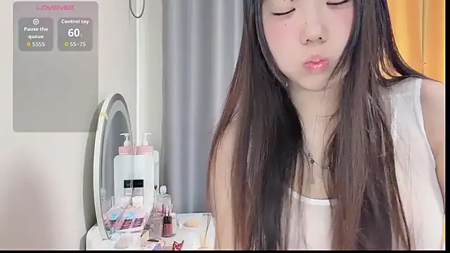 zhnlky online show from 12-22-25, 06:43