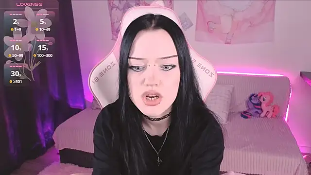 Snapshot of ophelia_amber chatting on 07-10-26, 03:03 ophelia amber online show from 07-10-26, 03:03