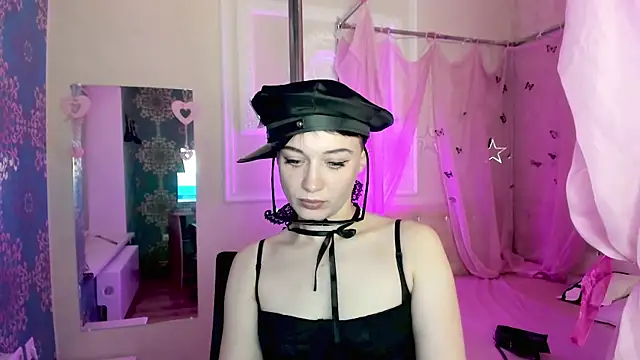 Snapshot of ErickaFetish chatting on 11-20-25, 04:18 ErickaFetish online show from 11-20-25, 04:18