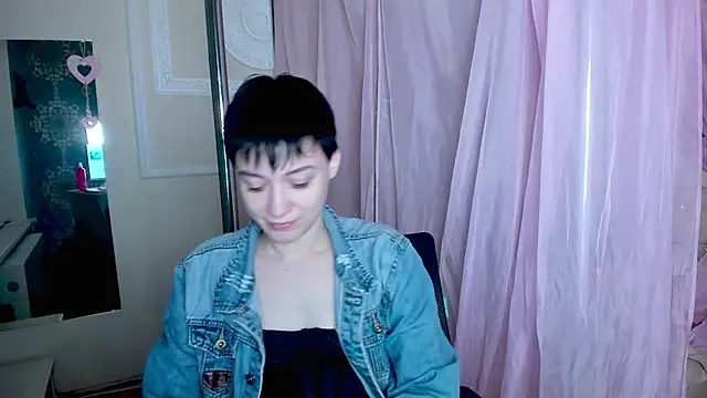 Snapshot of ErickaFetish chatting on 11-27-25, 03:03 ErickaFetish online show from 11-27-25, 03:03