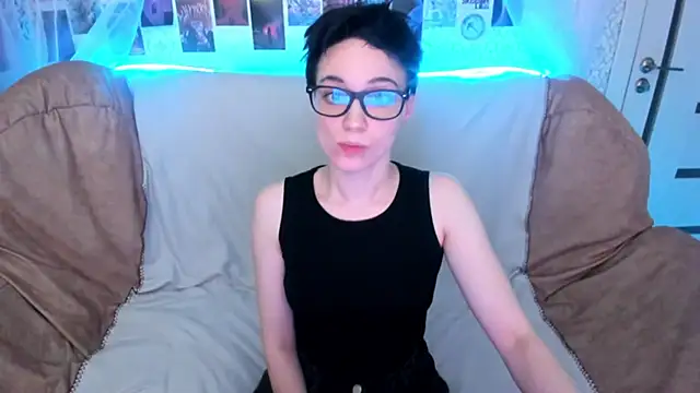 Snapshot of ErickaFetish chatting on 12-17-25, 11:49 ErickaFetish online show from 12-17-25, 11:49