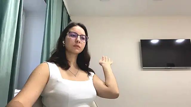 Allisgree online show from 10-30-25, 05:31