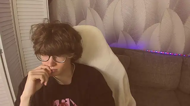 Snapshot of Syndy_Dels chatting on 02-12-26, 03:51 Syndy Dels online show from 02-12-26, 03:51