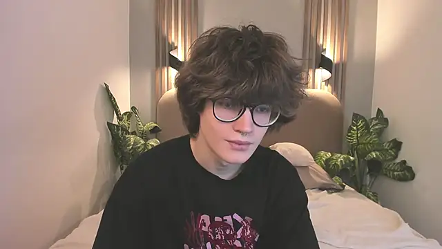 Snapshot of Syndy_Dels chatting on 02-18-26, 10:55 Syndy Dels online show from 02-18-26, 10:55