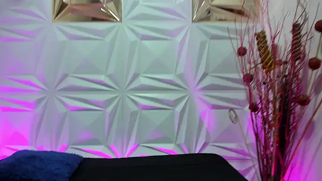 Snapshot of NovaNight_ chatting on 11-09-25, 11:19 NovaNight online show from 11-09-25, 11:19