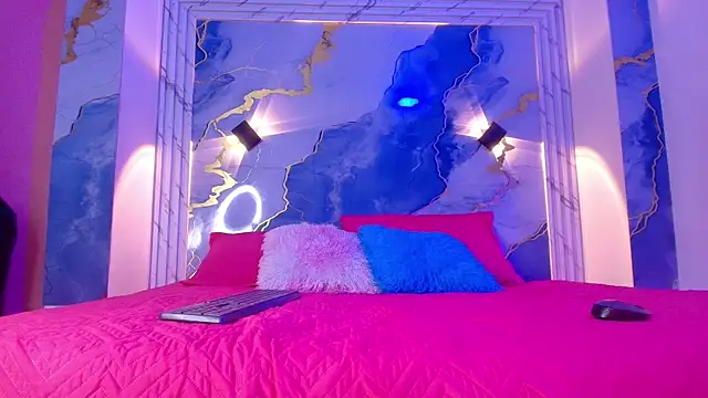 Girls from medellin online show from 11-14-25, 03:16