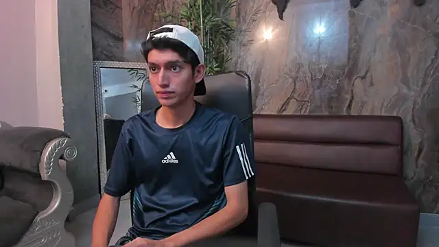 Snapshot of Niick_Carter chatting on 11-08-25, 11:25 Niick Carter online show from 11-08-25, 11:25