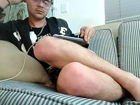 Snapshot of THOMMONSTER5299 chatting on 11-18-25, 09:52 THOMMONSTER5299 online show from 11-18-25, 09:52