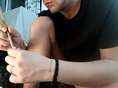 Snapshot of THOMMONSTER5299 chatting on 11-20-25, 10:20 THOMMONSTER5299 online show from 11-20-25, 10:20