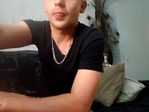 Snapshot of THOMMONSTER5299 chatting on 12-05-25, 01:58 THOMMONSTER5299 online show from 12-05-25, 01:58