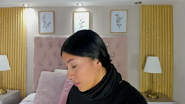 Snapshot of KamyGlam chatting on 07-11-26, 08:00 KamyGlam online show from 07-11-26, 08:00