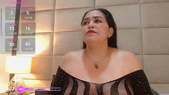 NoaMilf  online show from 12-05-25, 08:27