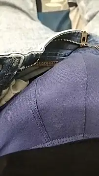 Snapshot of SentScruples chatting on 03-06-26, 06:04 SentScruples online show from 03-06-26, 06:04