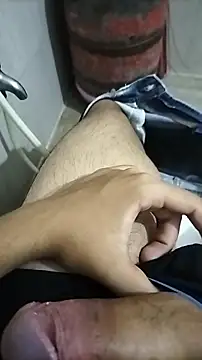 Snapshot of SentScruples chatting on 03-26-26, 06:24 SentScruples online show from 03-26-26, 06:24