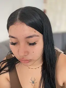 Vickybon online show from 11-28-25, 03:04