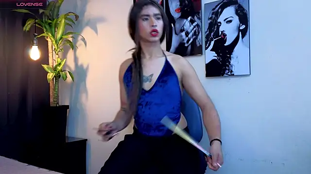 Flor Gil online show from 11-11-25, 03:50