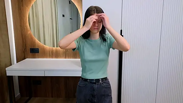 Snapshot of MauraDenis chatting on 11-03-25, 01:51 MauraDenis online show from 11-03-25, 01:51