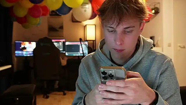 Snapshot of InnocentGuysOF chatting on 11-07-25, 07:36 InnocentGuysOF online show from 11-07-25, 07:36