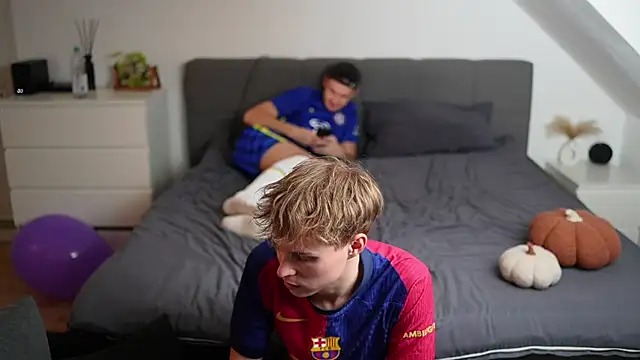 Snapshot of InnocentGuysOF chatting on 02-27-26, 06:52 InnocentGuysOF online show from 02-27-26, 06:52