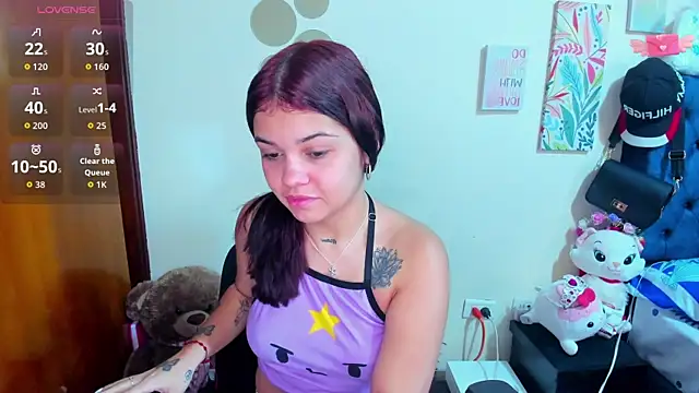 Emma boo online show from 11-12-25, 12:05