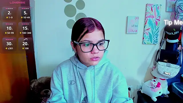 Emma boo online show from 12-15-25, 07:29