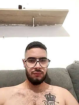 Snapshot of rabocop12 chatting on 10-29-25, 12:02 rabocop12 online show from 10-29-25, 12:02