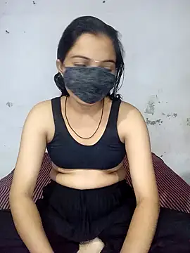 Snapshot of savita1010@xh chatting on 11-11-25, 04:45 savita1010xh online show from 11-11-25, 04:45