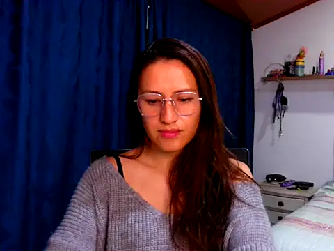 KendallTwisTx online show from 12-01-25, 03:55