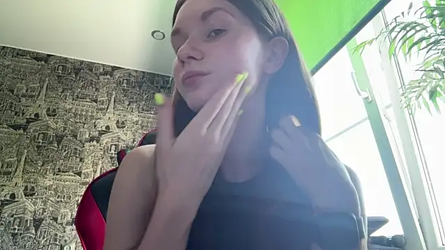 Snapshot of AriellaVenturi chatting on 07-19-26, 07:45 AriellaVenturi online show from 07-19-26, 07:45