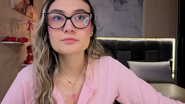 Im-Lola online show from 12-03-25, 07:56