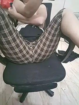 Snapshot of Sexxy_chaua chatting on 10-29-25, 06:42 Sexxy chaua online show from 10-29-25, 06:42