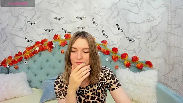 AriaAmaren online show from 10-30-25, 11:38