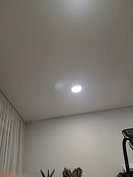 hotestanal online show from 11-06-25, 04:08